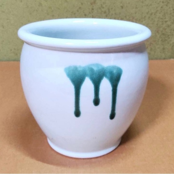 Tokoname Ware Hisamatsu Kiln Urn Vase with Wooden Lid - Picture 5 of 15